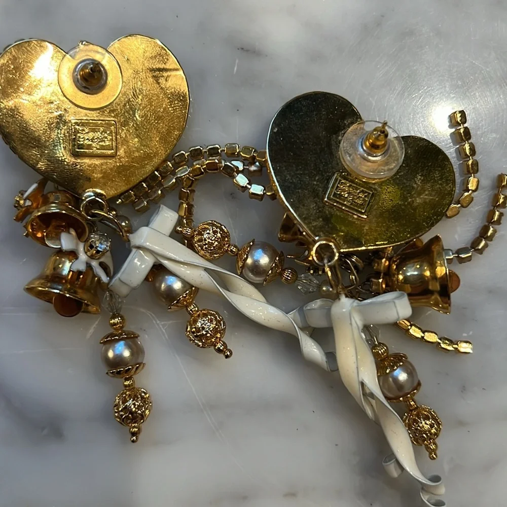 Rare lunch at the ritz bride and groom earrings - Picture 6 of 6